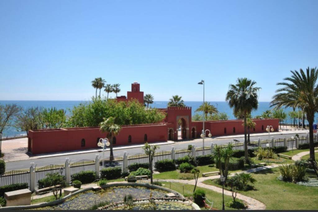Apartamento 215. Primera línea de playa. Benalmádena Exterior foto
