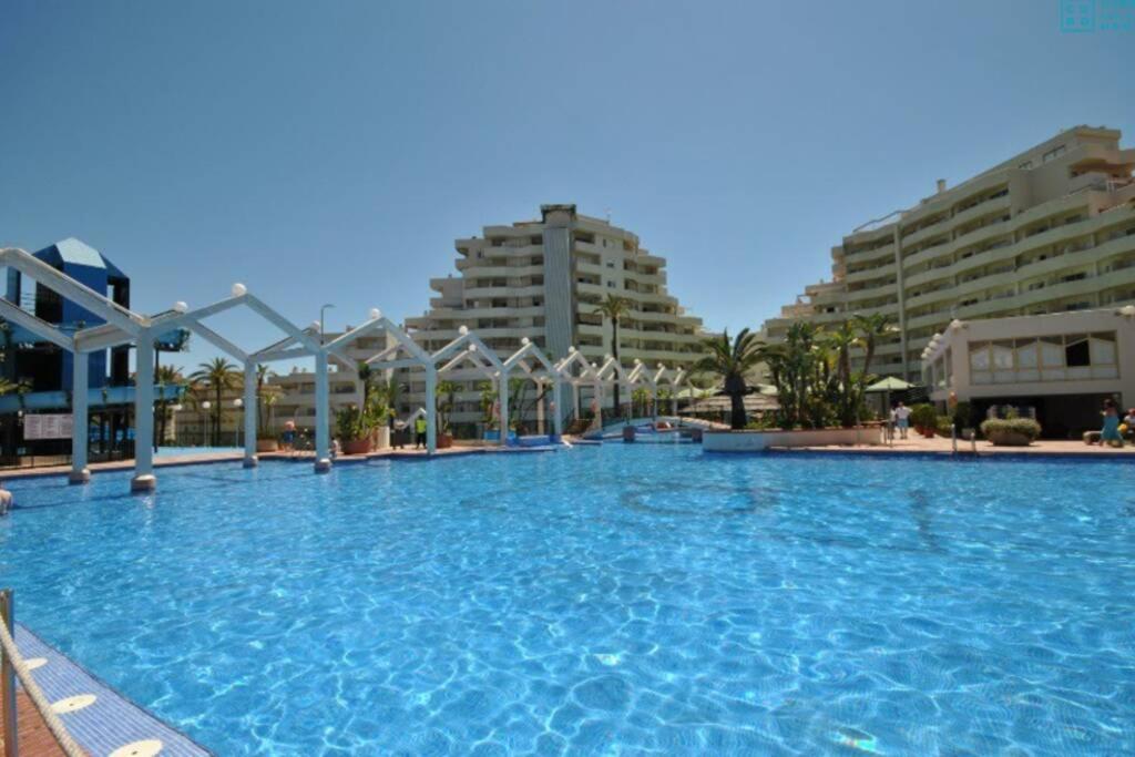 Apartamento 215. Primera línea de playa. Benalmádena Exterior foto